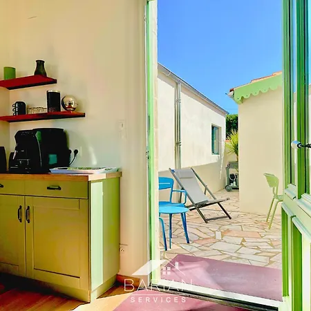 Perle Fourasine - Vue - 2 Minutes De La 펜션 *